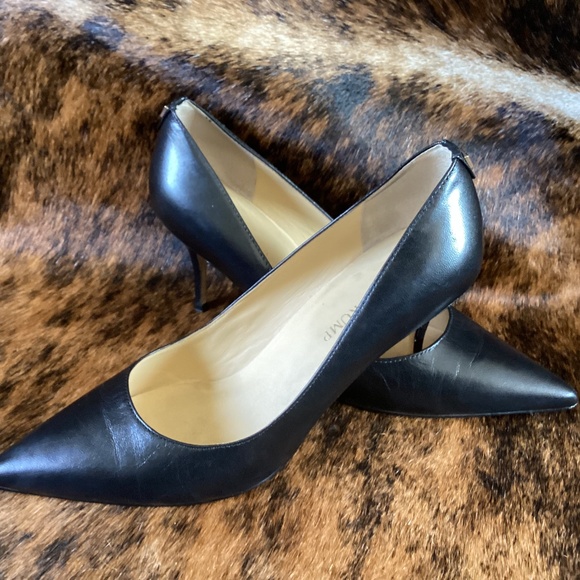 Ivanka Trump Black Leather Elegant Pointy Toe Heels - Picture 1 of 11